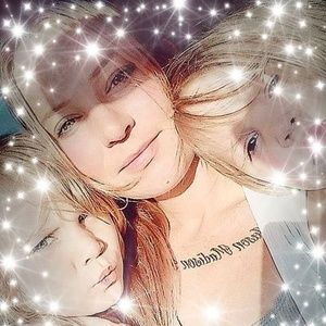 Meet your Posher, Michaela